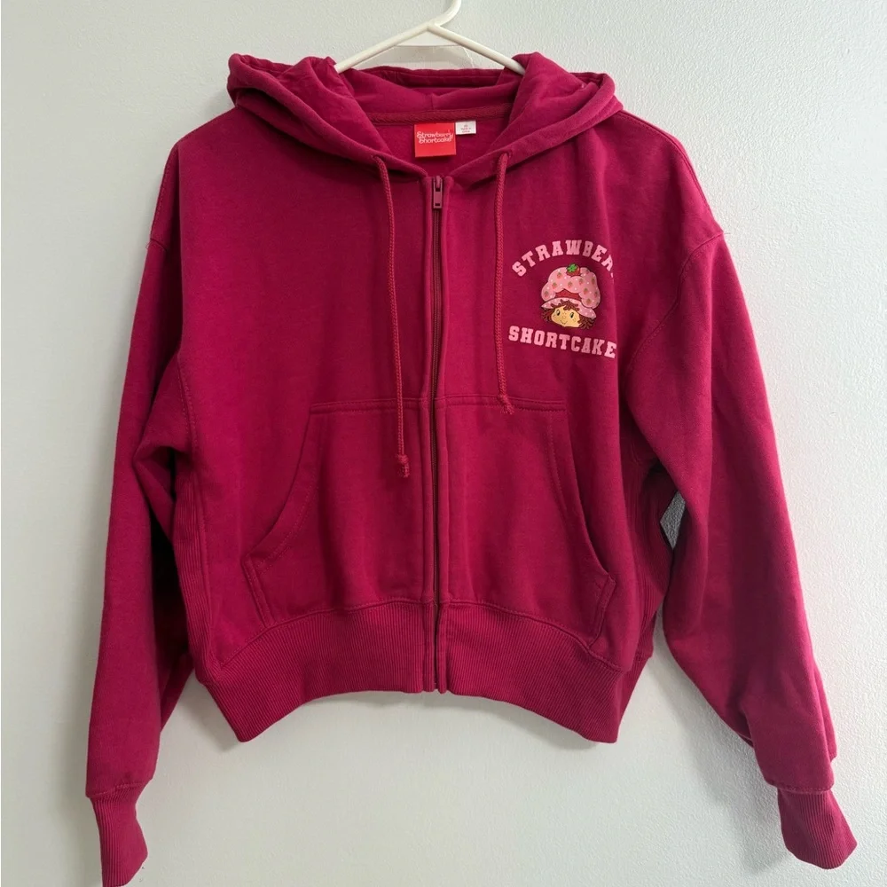 Strawberry Shortcake Red Zip-up Cropped Hoodie - Picture 1 of 7